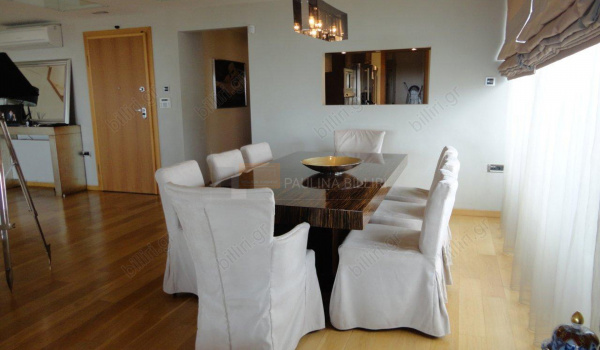 Τραπεζαρία - Dining room